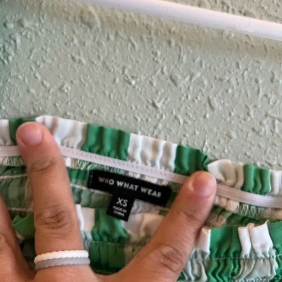 Who What Wear Green and White Puff Sleeve Blouse - Picture 2 of 4